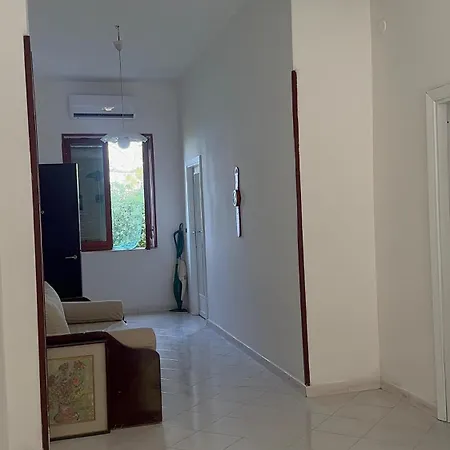 Massimo Beachfront Апартаменты Санта-Мария-ди-Кастеллабате